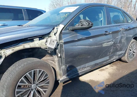 2021 Volkswagen Jetta 1.4T R-Line/1.4T S/1.4T Se z USA, uszkodzony, nr VIN 3VWC57BU0MM039288